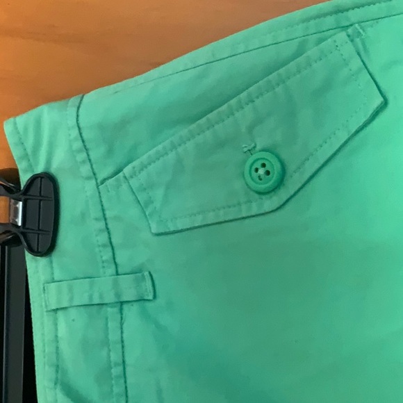 Talbots green shorts size 4 - Picture 2 of 5